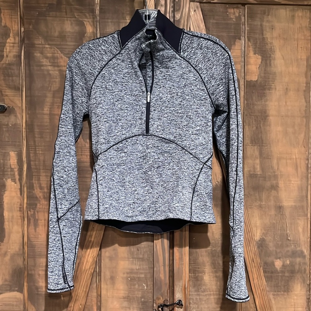 Lulu lemon pull over